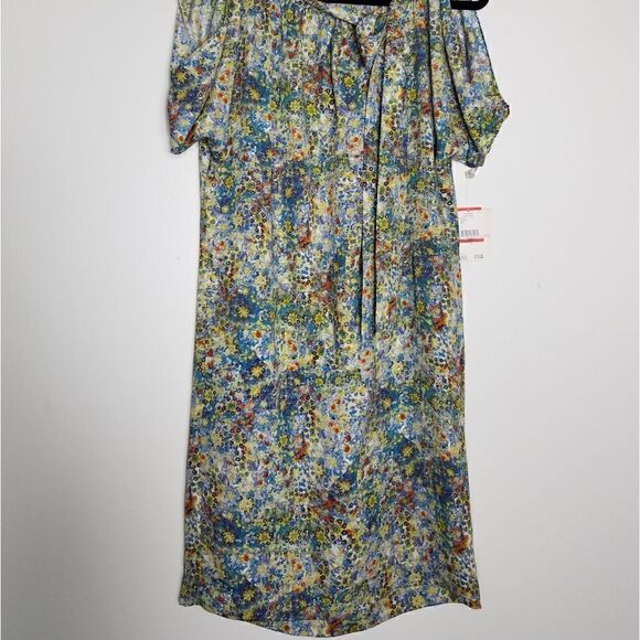 Rachel Roy Floral Print Dress • Tie Neck • Peek-a-Boo Sleeves • Flowy w/ Pockets - Picture 8 of 10